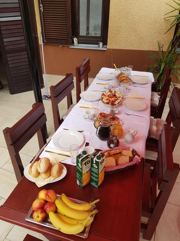 Vila Regina Rooms Karlovac Bagian luar foto